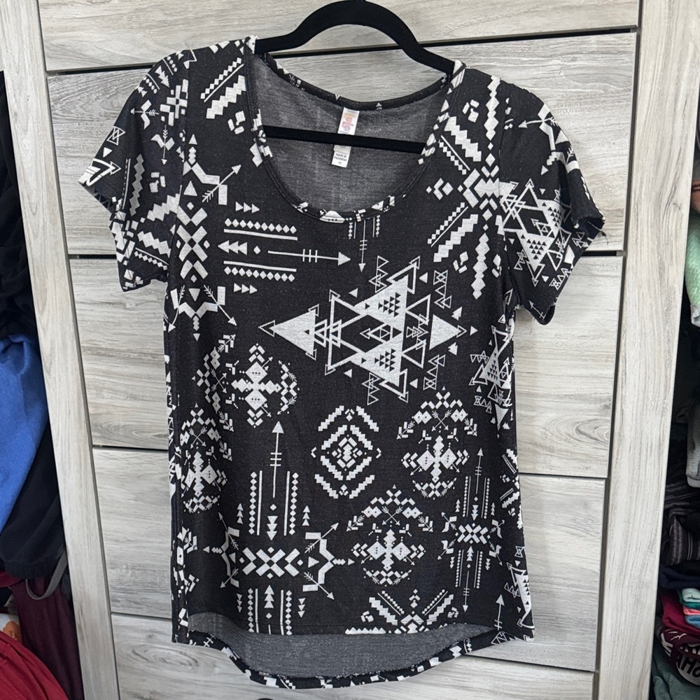 LuLaRoe Geometric Black and White Short Sleeve Top